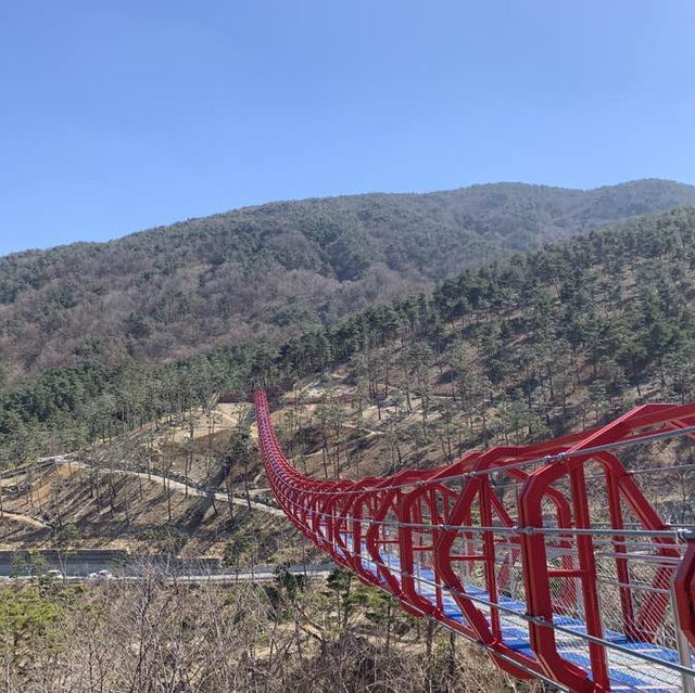 천천히 산책하며, 한의학을 만나볼 수 있는 곳 산청한방테마파크 