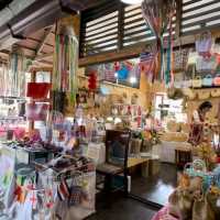 เที่ยวตลาดน้ำสี่ภาค พัทยา
