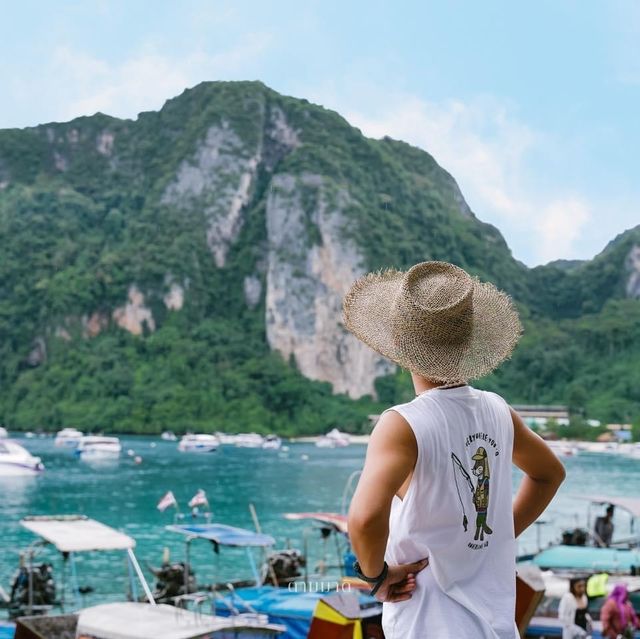 เที่ยวเกาะพีพี – Phi Phi Island 🏝️🛥️