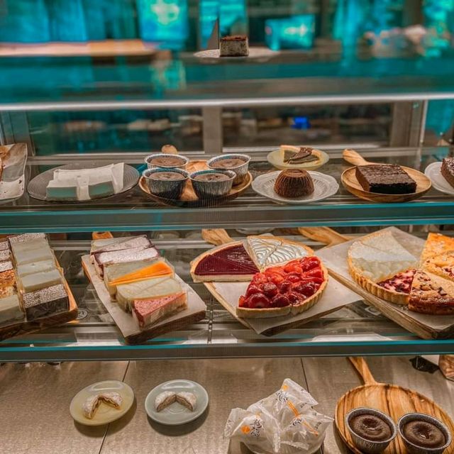EverGreen Cafe & Bakery 