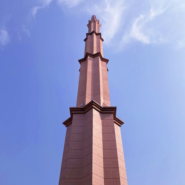 🚶🏻‍♂️ Beautiful Pink Mosque 