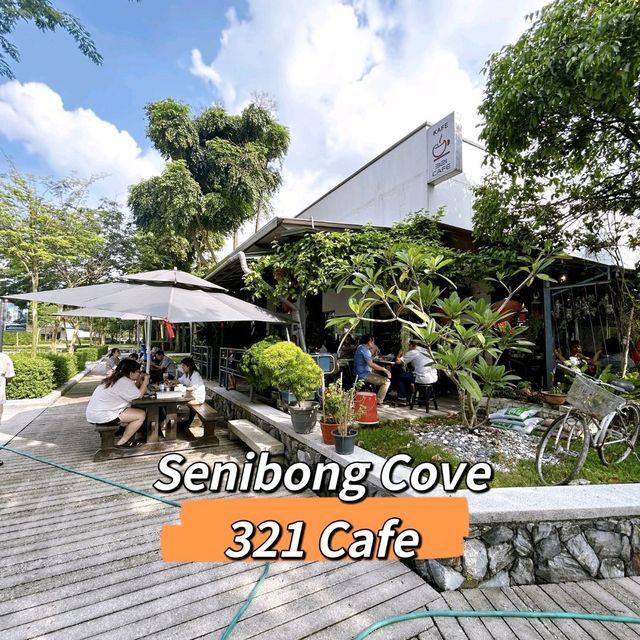 Scenic Senibong Cove 321 Cafe