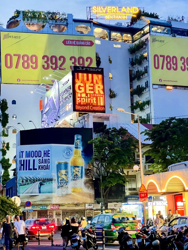 Explore The Oldest Market In HCMC at Night🇻🇳