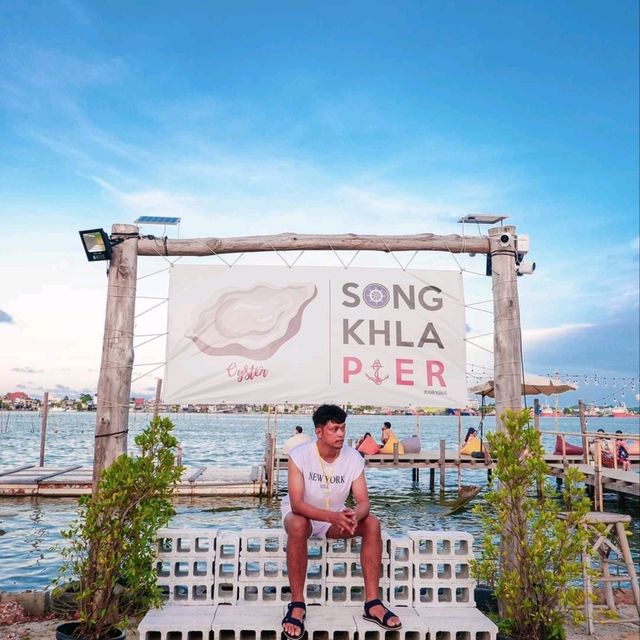 Songkhla Pier คาเฟ่สุดชิลล์ริมทะเลสาบสงขลา 
