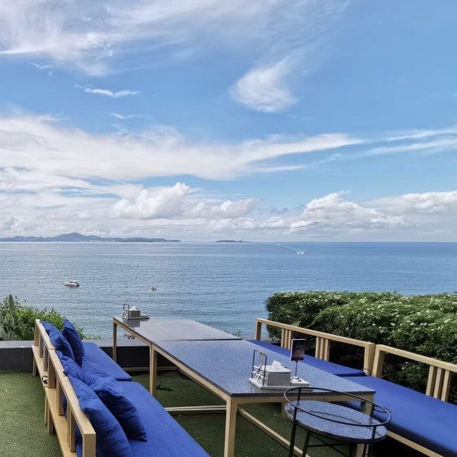 ร้านอาหารมีสไตล์ ที่ The Sky Gallery