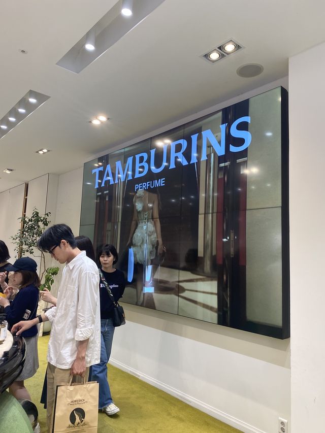 爆紅Blackpink Jennie香水店