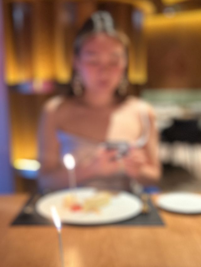 在全港最高的露台餐廳慶祝生日🥰