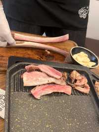 韓国/ソウル【明洞】サムギョプサルもカルビも食べれる！個室のお肉屋さん