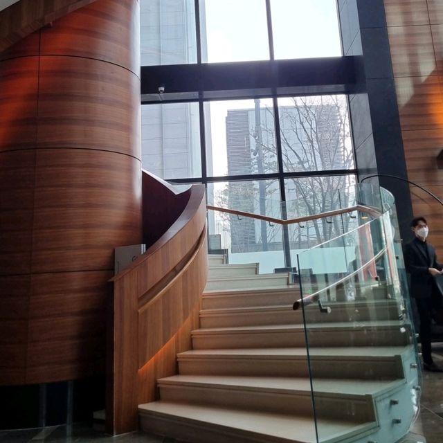 고급미의 향연, 콘래드 서울 