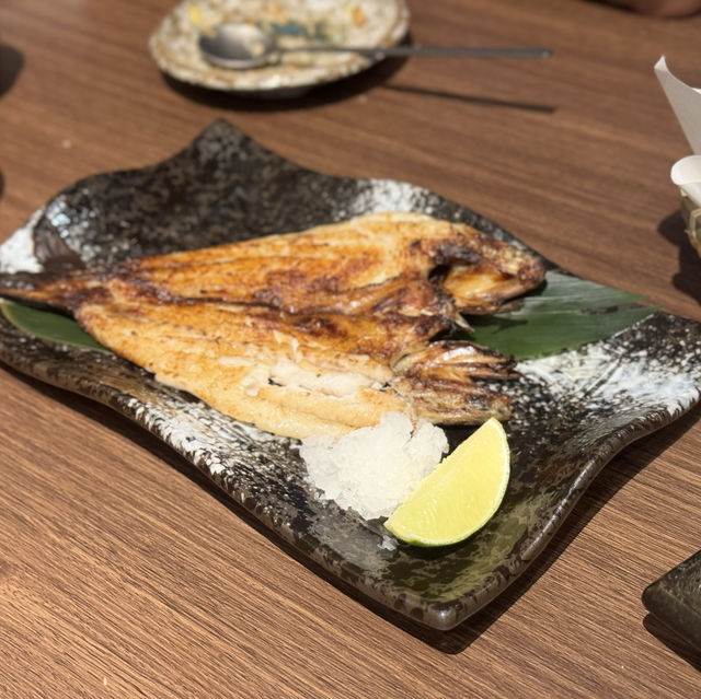 CoStudio | 桃園慕久居酒屋：美味的脆雞和鮮美的海魚