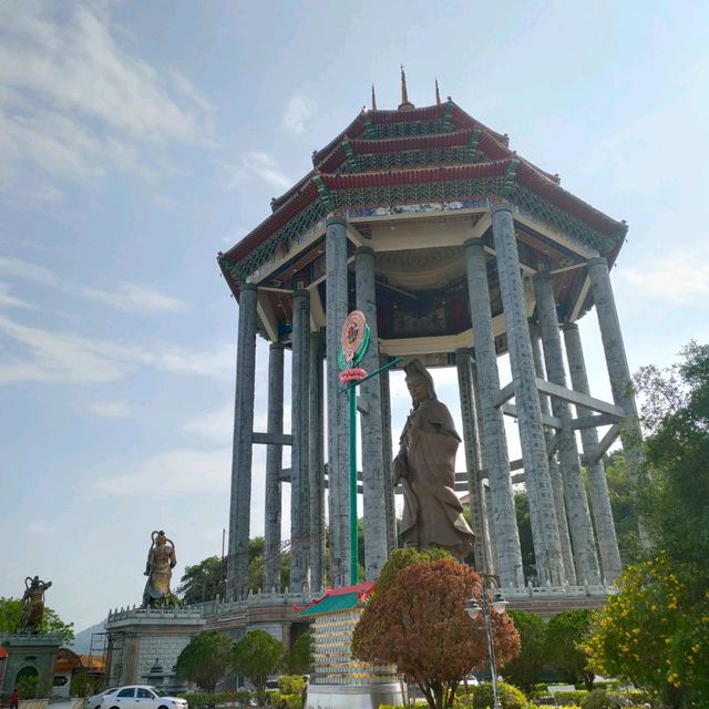 วัดเก็กลกซี (Kek Lok Si

)