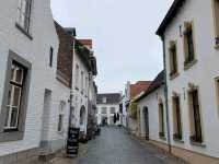 เมืองเล็กๆสีขาวเหมือนในนิทาน