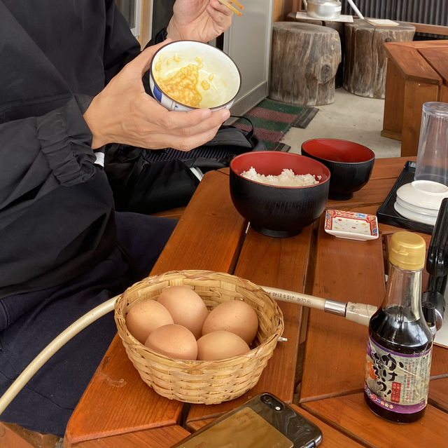 卵かけご飯400円がおすすめ！「コケコッコー共和国」