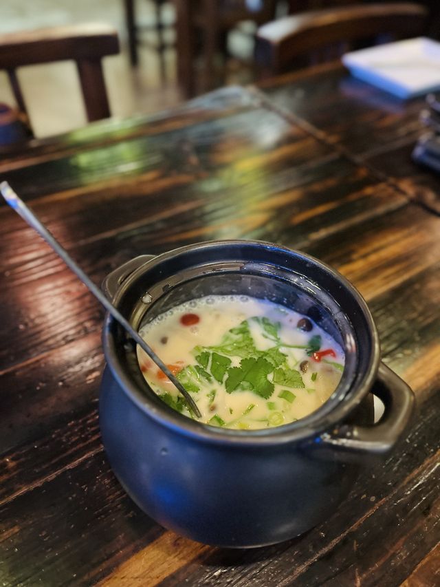 元朗開咗好多年嘅半室外泰國菜🇹🇭