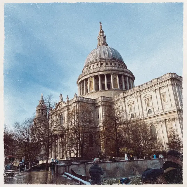 聖保羅大教堂 St. Paul’s Cathedral倫敦商業中心必去景點！聖保羅大教堂，俯瞰市景！