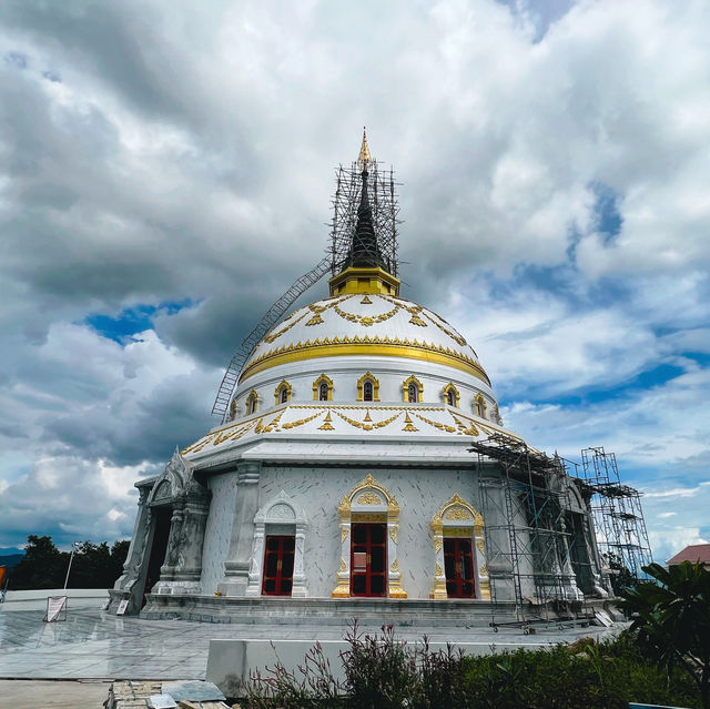 วัดพระธาตุดอยสะเก็ด