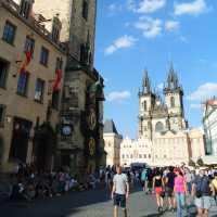  Old town square (Staroměstské náměstí)