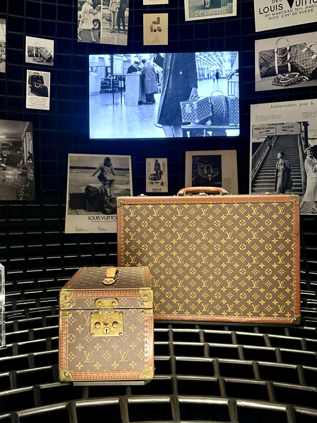 นิทรรศการประวัติศาสตร์แห่งความหรูหรา Louis Vuitton