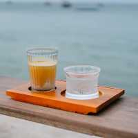 Way Coffee House คาเฟ่ที่คนรักทะเลจะต้องตกหลุมรัก 