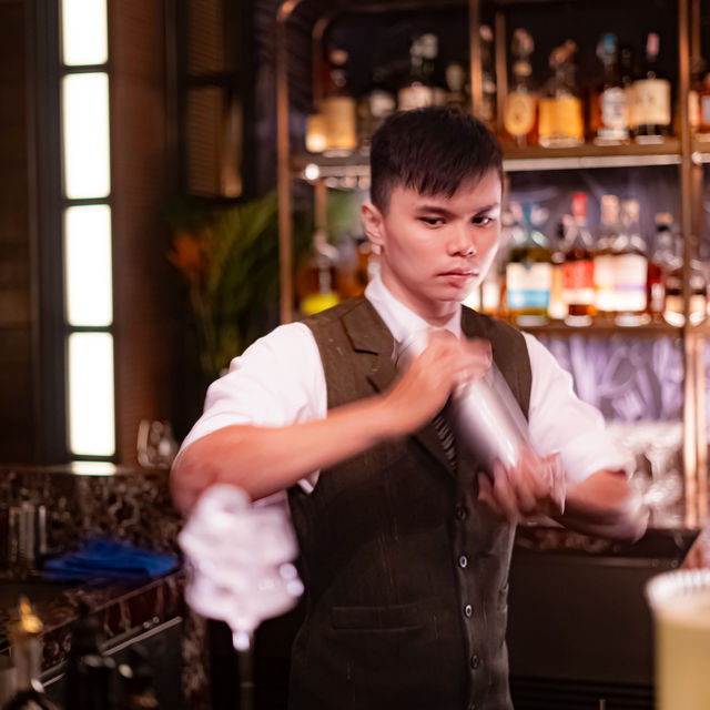 Rogues bar