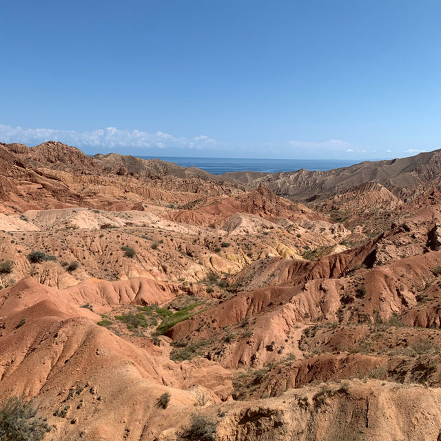 🇰🇬 Ready to be amazed at FAIRYTALE canyon! 🏜️