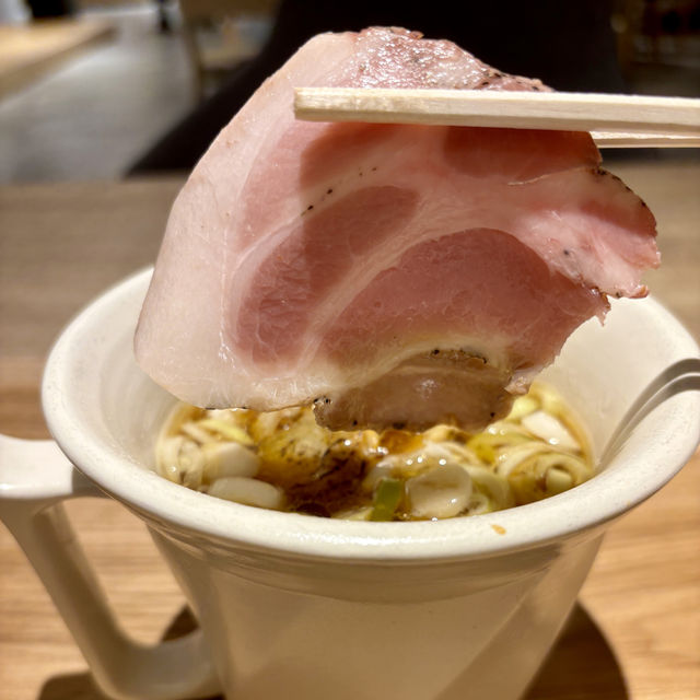 【大阪・梅田】本格コーヒーとラーメンが食べられる「unchi coffee」