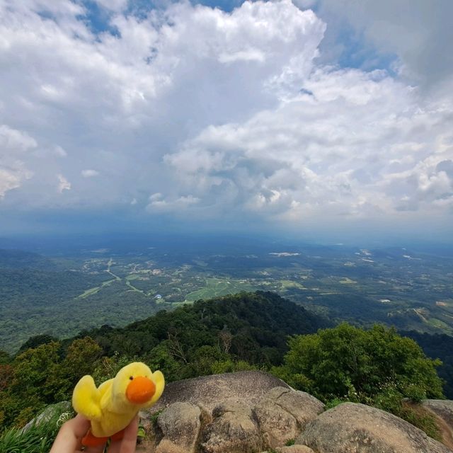 Day trip hike with great views in Malaysia!