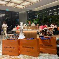 LV Cafe
