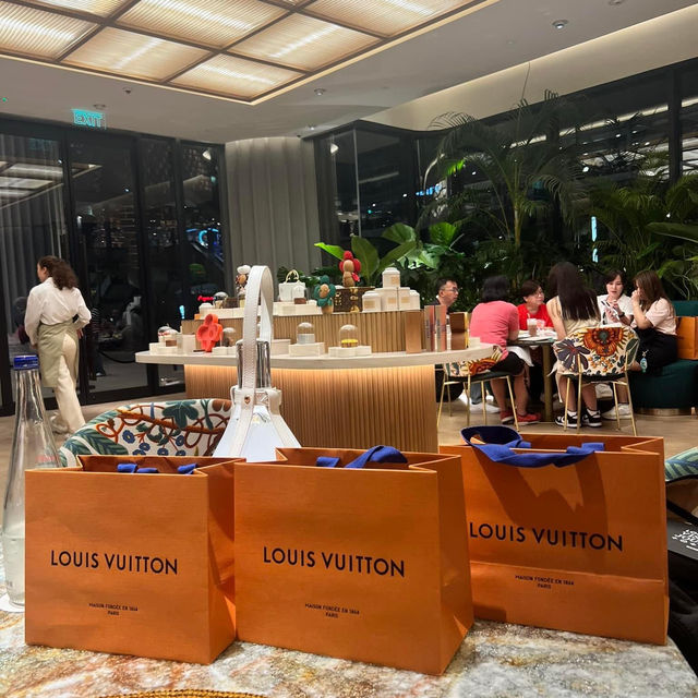 LV Cafe