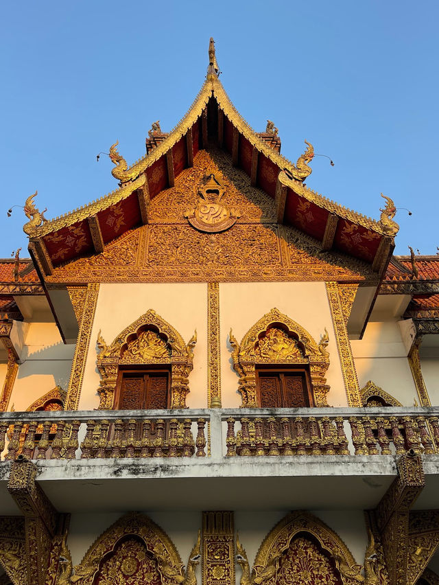 【清邁景點】布帕蘭寺：緬甸和蘭納風格，聖獅環繞佛塔。適合任何時間和場景