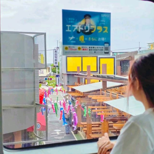 𝘿𝙚𝙣𝙨𝙝𝙖 𝘾𝙖𝙛𝙚 ยกรถไฟญี่ปุ่นมาไว้ที่บางแสน