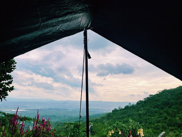 กังหันลม เขายายเที่ยง กับลานกางเต๊นท์วิวหลักล้าน🏕️