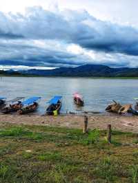ล่องเรือชมเมืองเก่าสังขละบุรี
