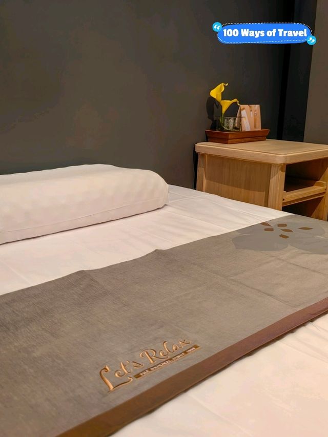 Relaxing Thai Massage at Let's Relax Spa