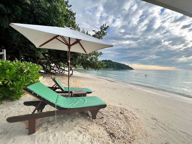 📍🌊Ao Prao Resort (อ่าวพร้าวรีสอร์ท)