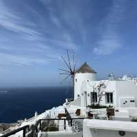 Santorini: A Dreamscape of Sunsets, Sea and Serenity
