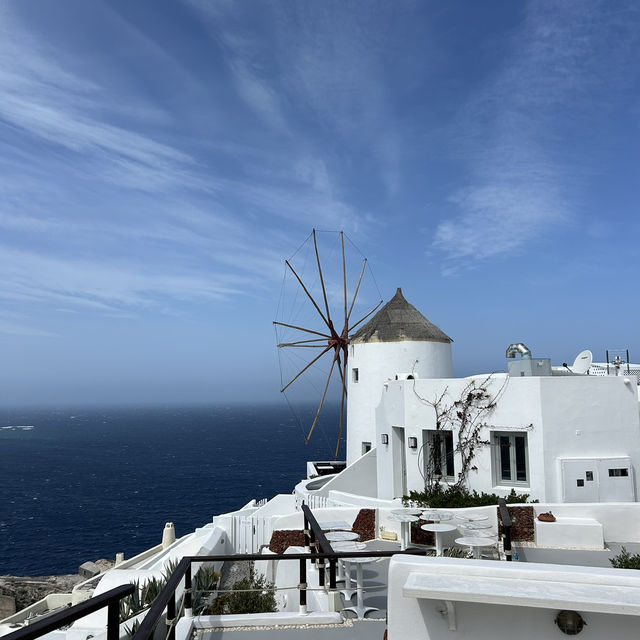 Santorini: A Dreamscape of Sunsets, Sea and Serenity