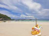 “หาดตาแหวน”ชายหาดสุดคึกคักในเกาะล้าน