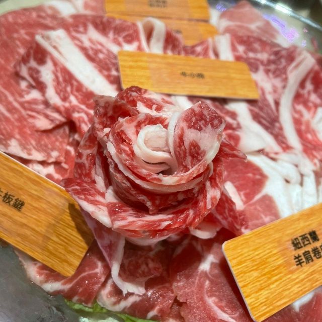大角咀星級美食 任食雞煲及新鮮食材火鍋