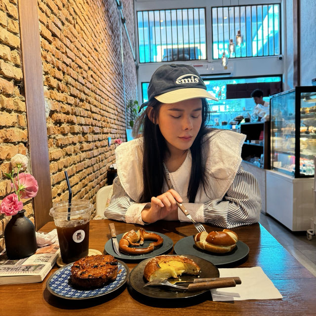 OHU  Bakery, Chiangmai 🤎🐌 