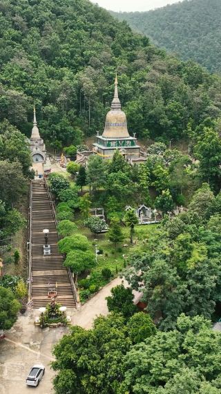 วัดดอยแท่นพระผาหลวง  จ.เชียงใหม่