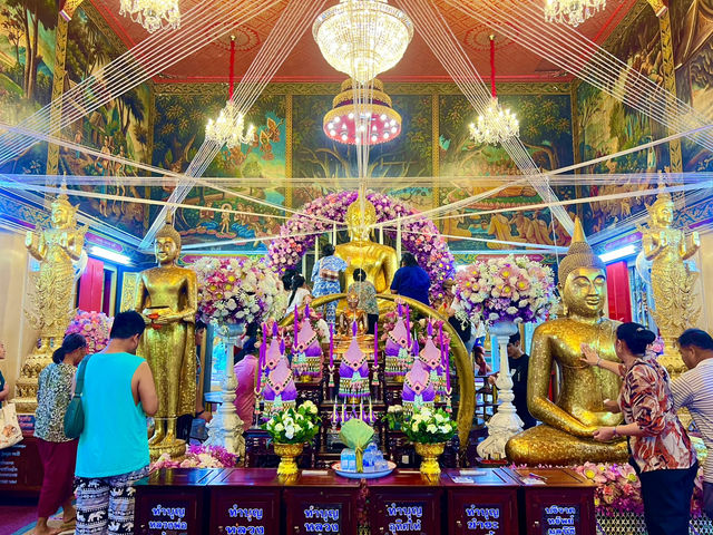 กราบหลวงพ่อโต วัดบางพลีใหญ่ใน