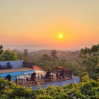 VELAVIAN RESORT
