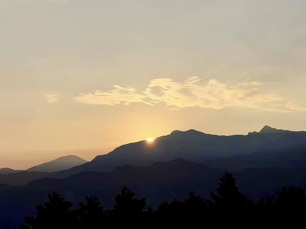 阿里山日山-登上祝山觀日平台，感覺大自然的壯觀