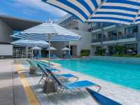 ที่พักภูเก็ต โทนขาว-ฟ้า ใจกลางเมือง