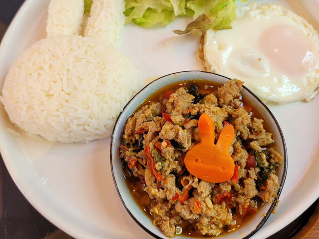 華欣Miffy主題餐廳分享 — Miffy's Voyage Café at Camel Republic