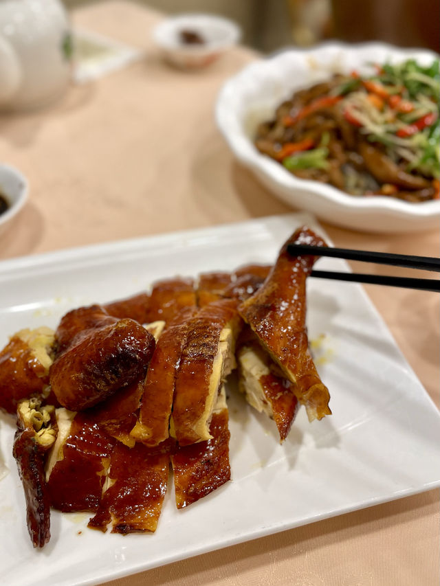 傳統地道粵菜之選😍 份量十足 值得來一試喔！