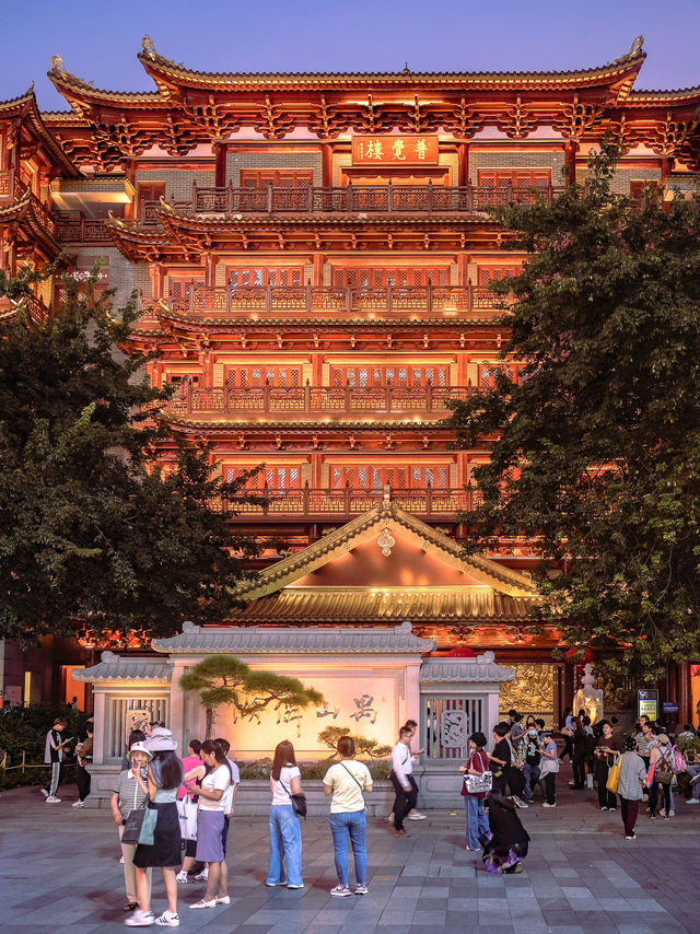 วัดดังเมืองกว่างโจวสุดอลัง Great Buddha Temple