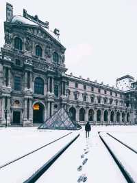 Winter Wonderland in Paris, France 🇫🇷  📸