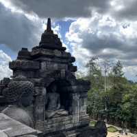 Awe-Inspiring Wonder! My Unforgettable Visit to Borobudur Temple